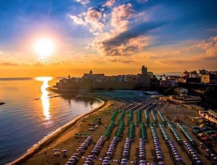 Torre Del Meridiano Casa Vacanze Centrale Apartment Termoli Luaran gambar