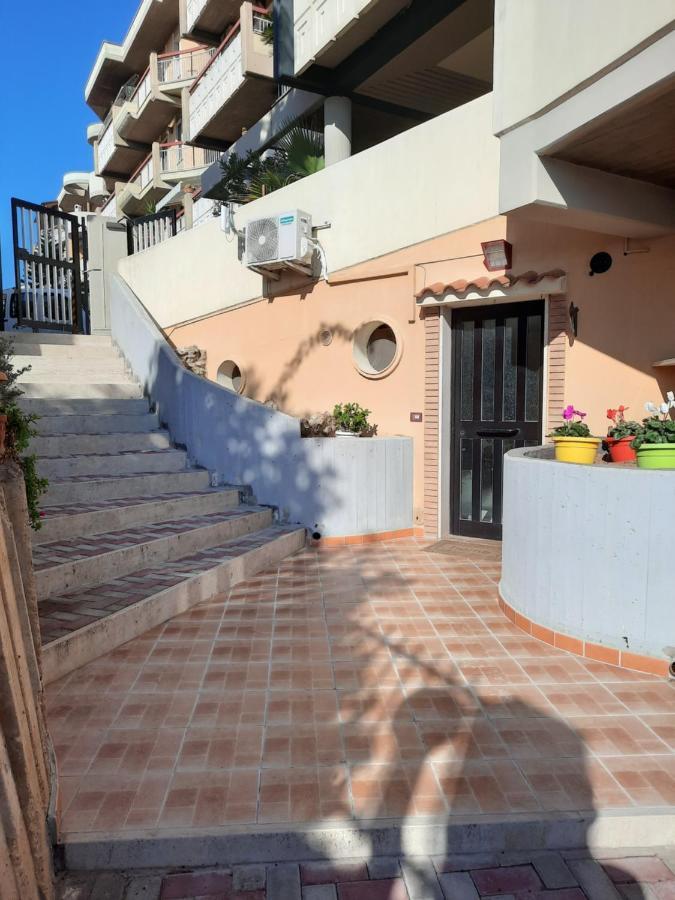 Torre Del Meridiano Casa Vacanze Centrale Termoli Luaran gambar